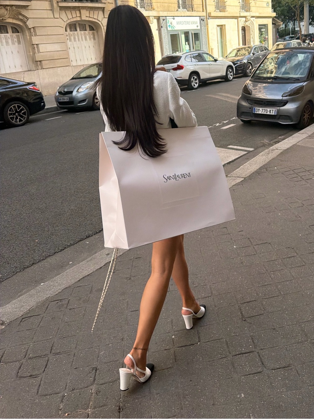 CHANEL White Leather Slingback Pump with Black Cap Toe - Picture 13 of 14